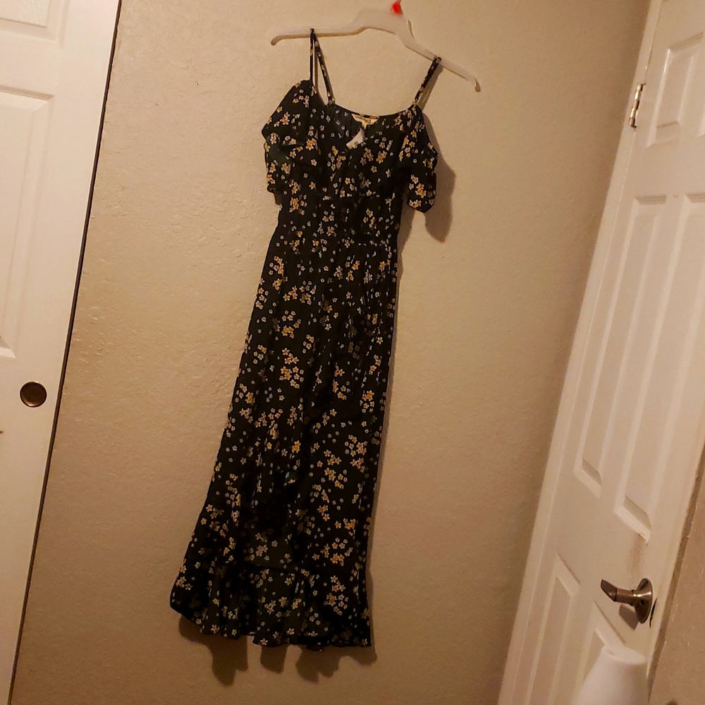 Black flower dress with leg slit